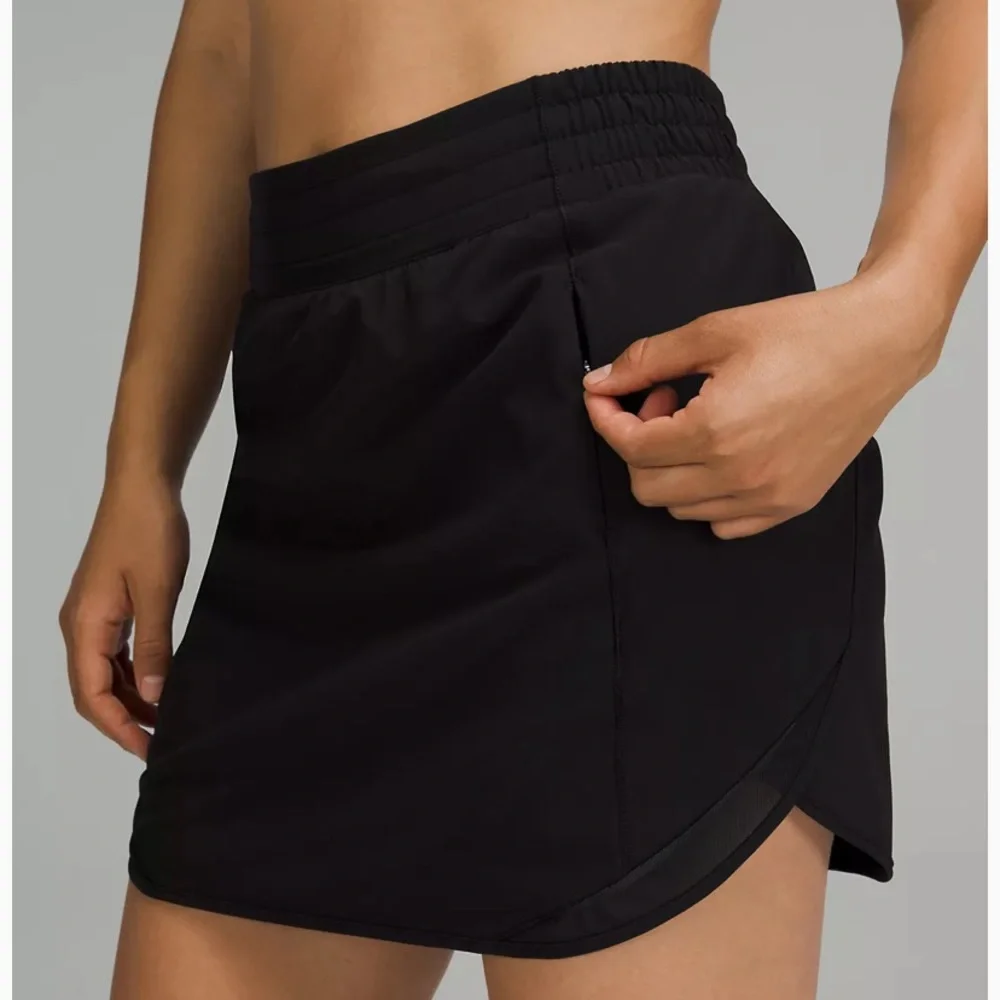 Lululemon Hotty Hot High-Rise Skirt sz 2 * Long - Picture 6 of 8